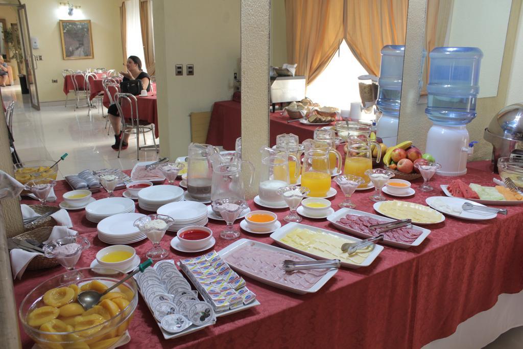Hotel Maria Angola Santiago du Chili Extérieur photo