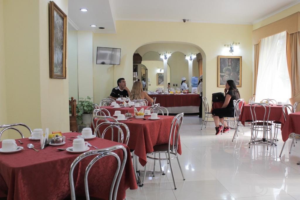 Hotel Maria Angola Santiago du Chili Extérieur photo
