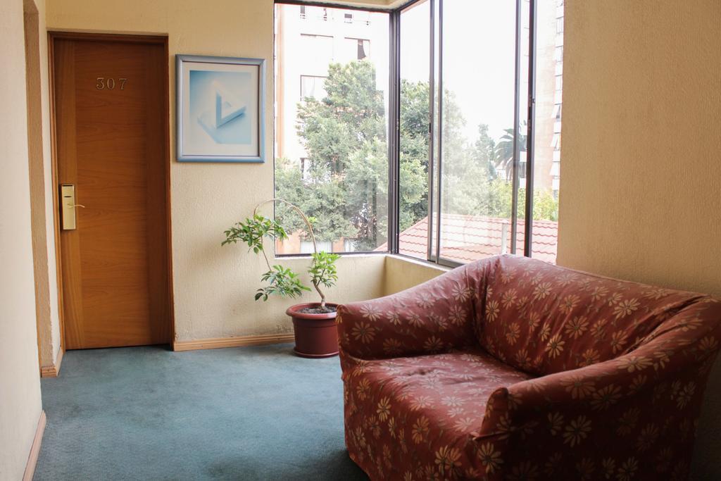 Hotel Maria Angola Santiago du Chili Extérieur photo