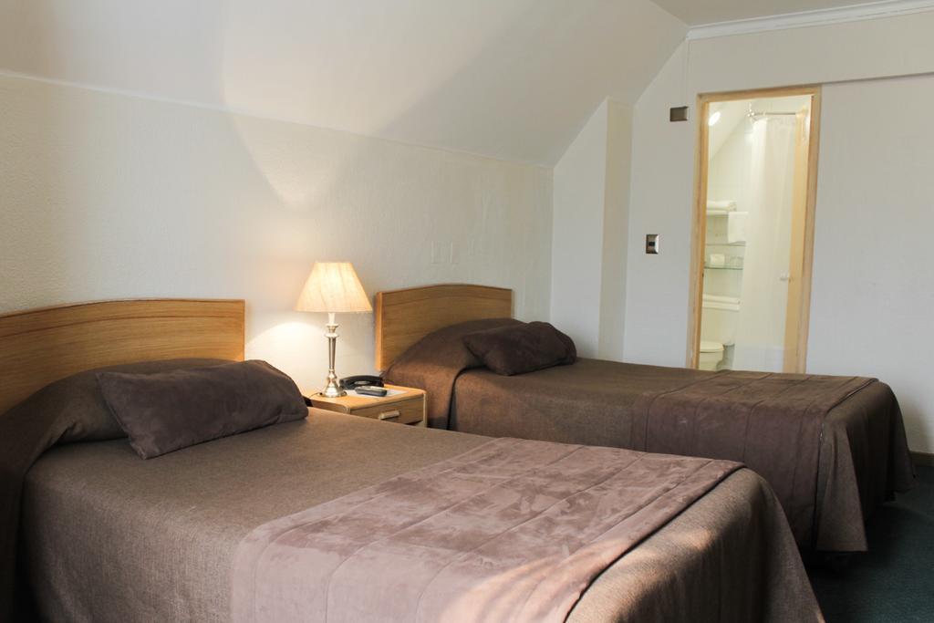 Hotel Maria Angola Santiago du Chili Extérieur photo